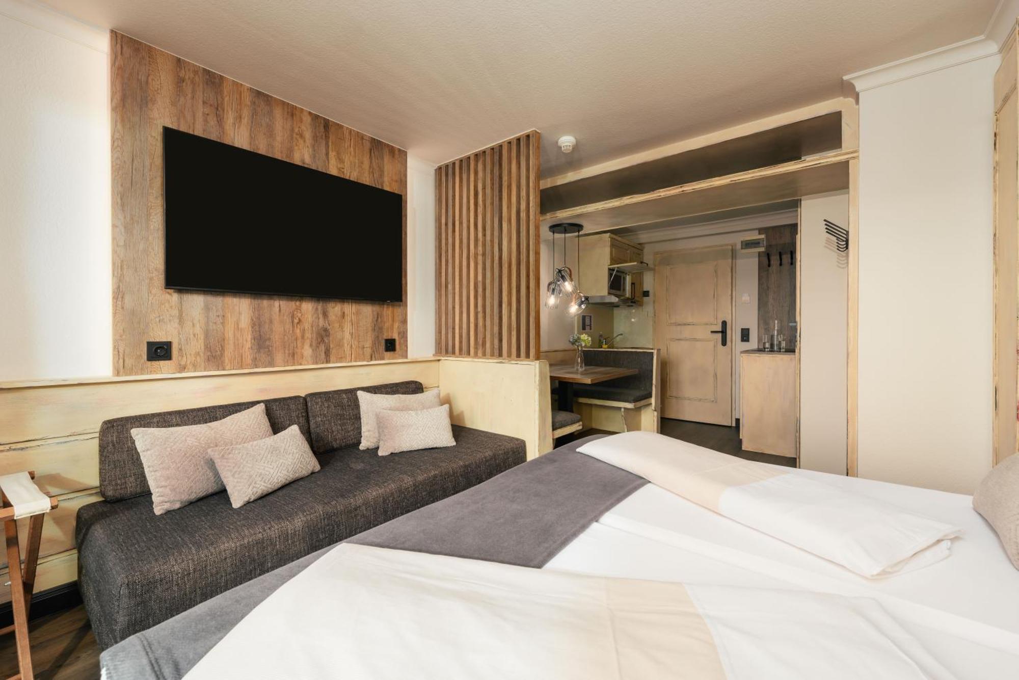 Mondi Hotel اكسامز المظهر الخارجي الصورة