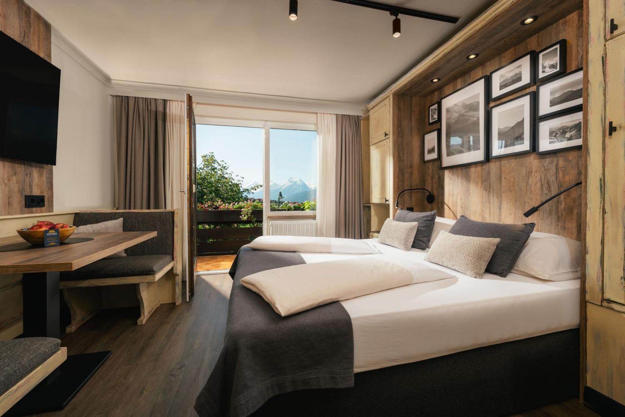 Mondi Hotel اكسامز المظهر الخارجي الصورة