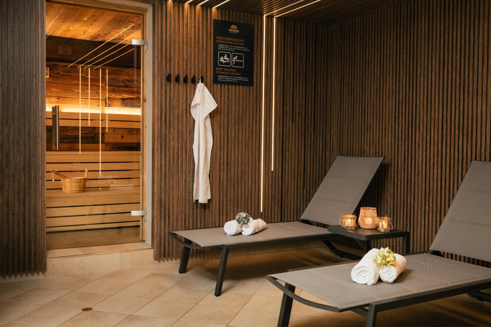 Mondi Hotel اكسامز المظهر الخارجي الصورة